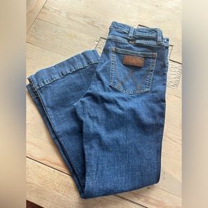Wrangler High Rise Trouser.  32x30